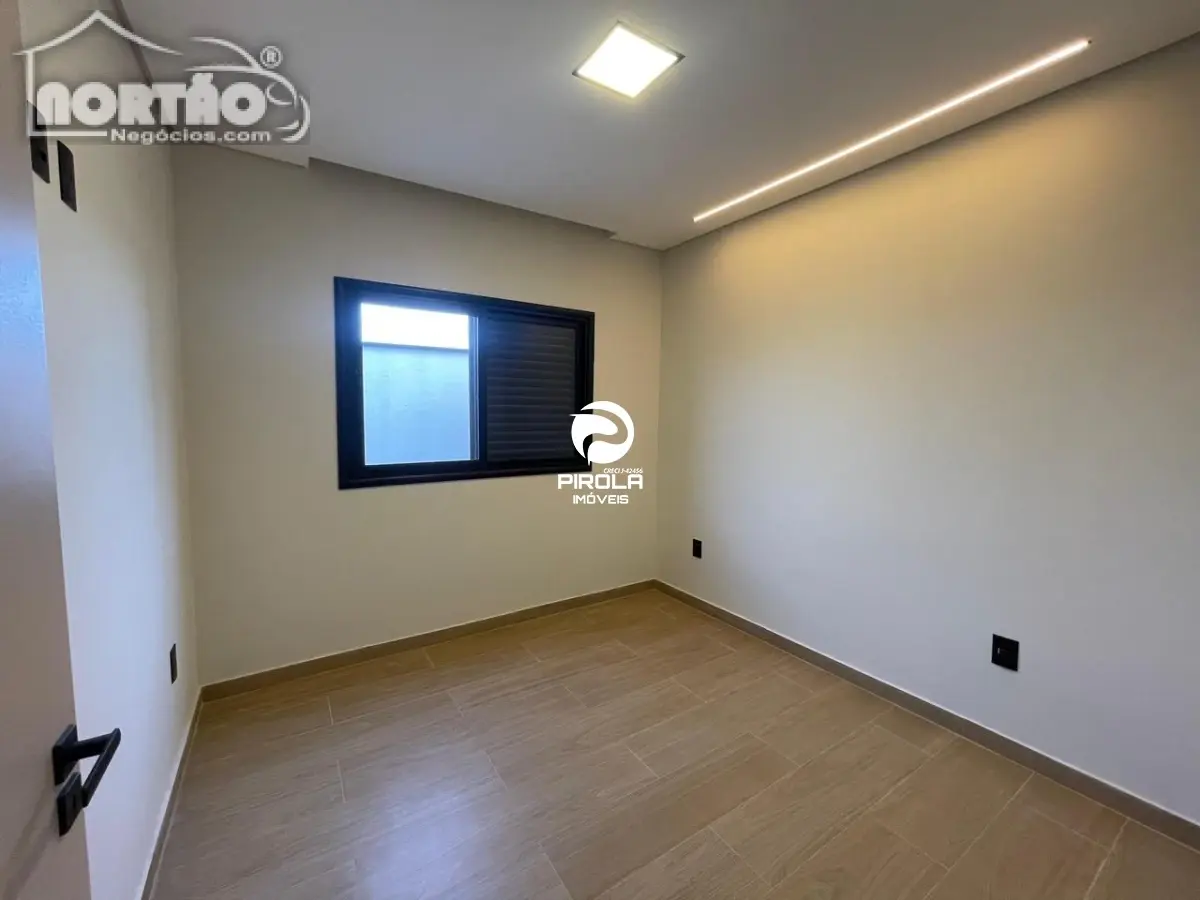 Casa, 5 quartos, 145 m² - Foto 4