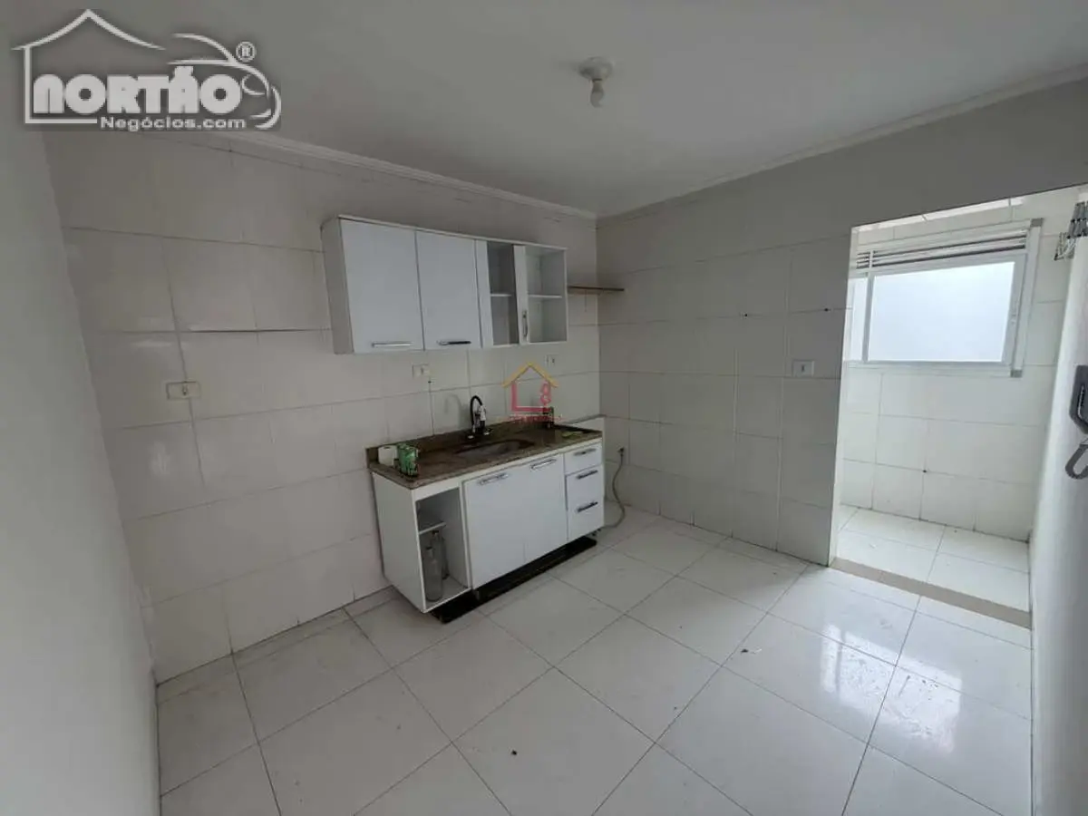 Casa, 3 quartos, 80 m² - Foto 2