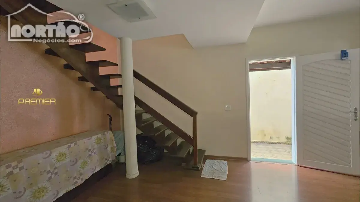 Casa, 5 quartos, 131 m² - Foto 5
