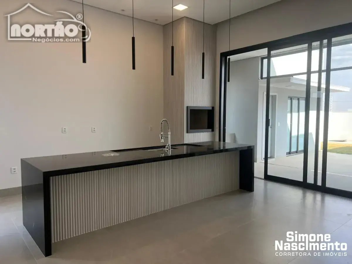 Casa, 1 quarto, 222 m² - Foto 3