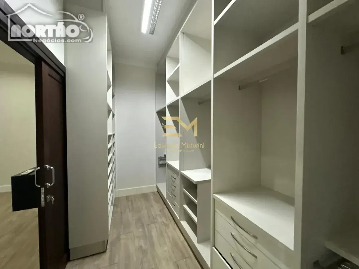 Casa, 1 quarto, 248 m² - Foto 8