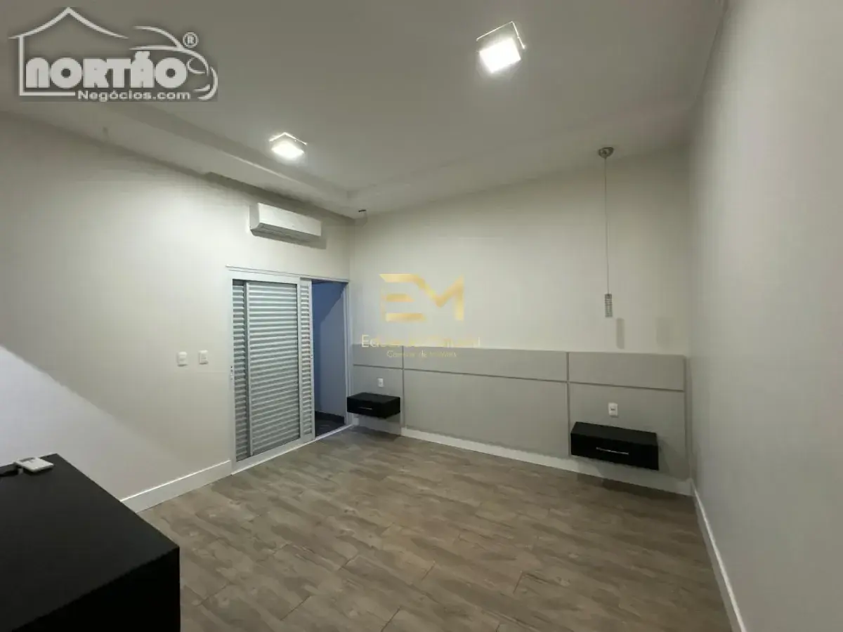 Casa, 1 quarto, 248 m² - Foto 9