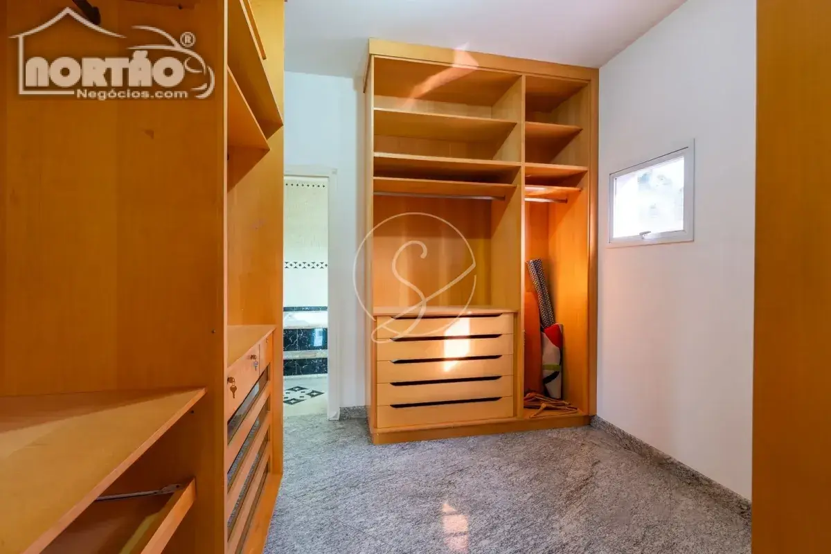 Casa, 1 quarto, 762 m² - Foto 9