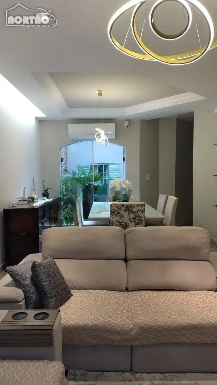 Casa, 5 quartos, 288 m² - Foto 2