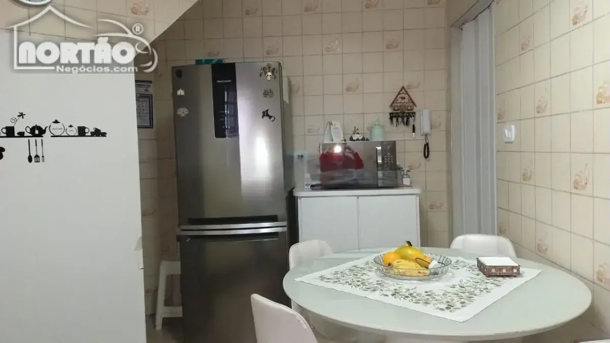 Casa, 5 quartos, 288 m² - Foto 6