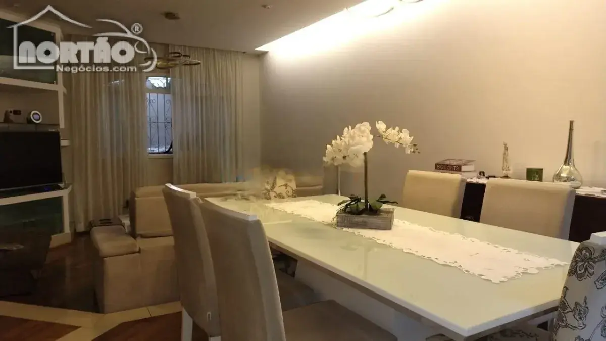 Casa, 5 quartos, 288 m² - Foto 7
