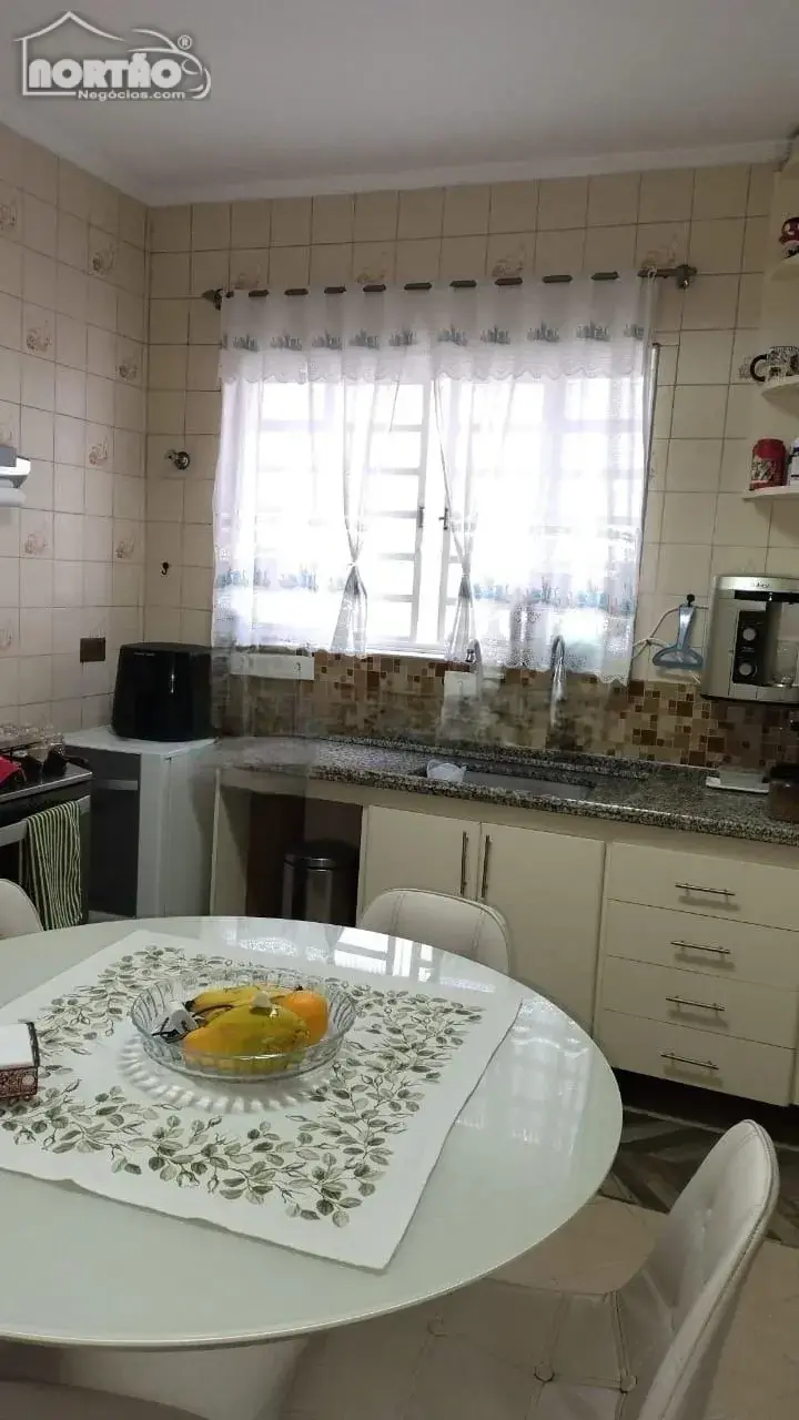 Casa, 5 quartos, 288 m² - Foto 9