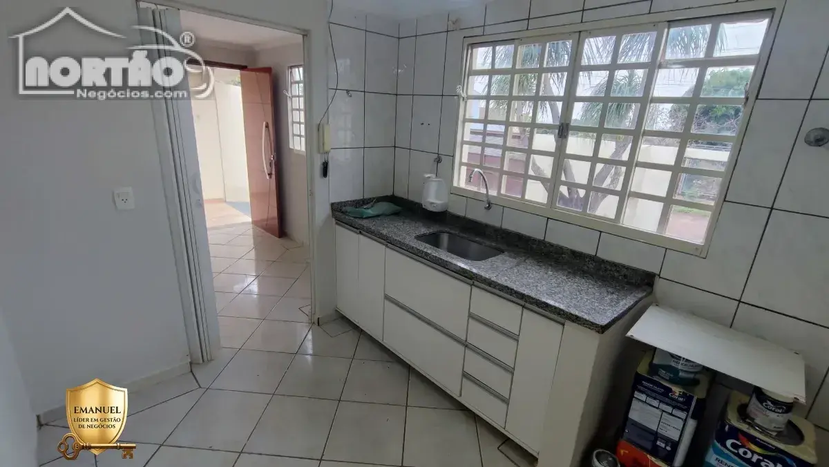 Casa, 4 quartos, 250 m² - Foto 9