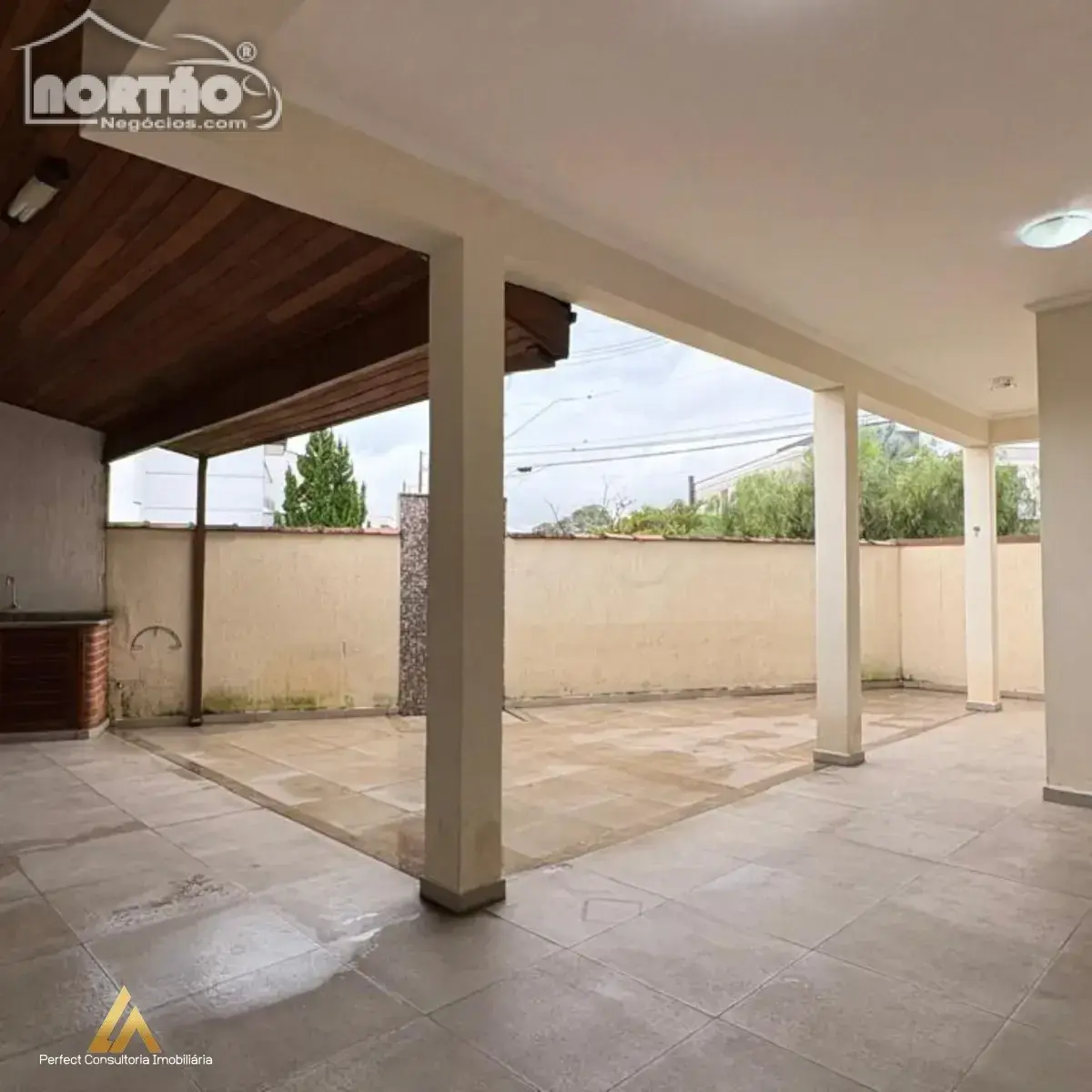 Casa, 5 quartos, 122 m² - Foto 3