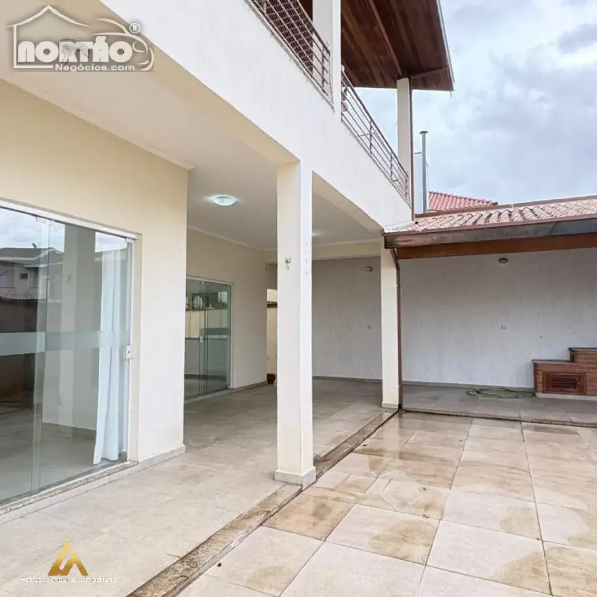 Casa, 5 quartos, 122 m² - Foto 4