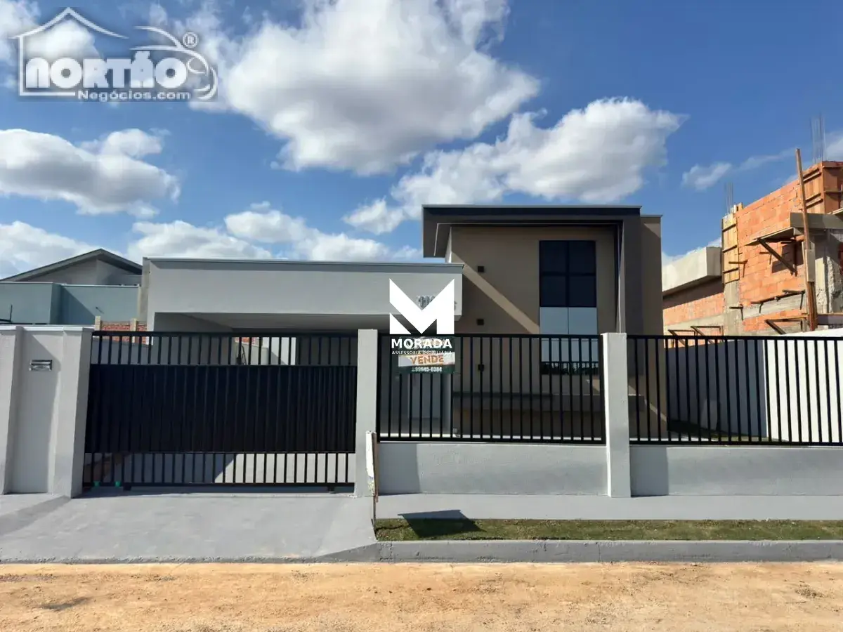 Casa, 3 quartos, 162 m² - Foto 2