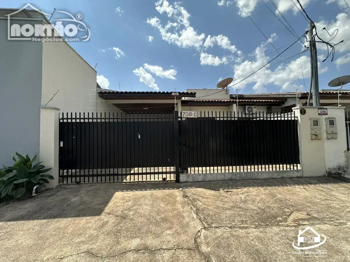 Casa, 3 quartos - Foto 1