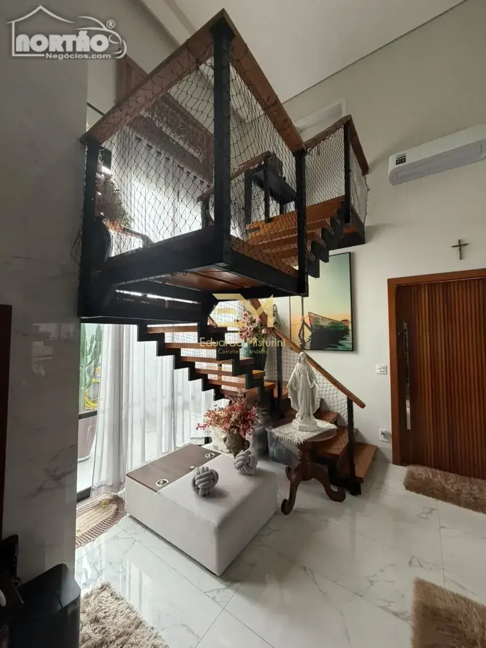 Casa, 4 quartos, 208 m² - Foto 3