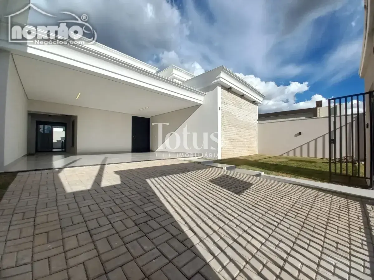 Casa, 1 quarto, 188 m² - Foto 2