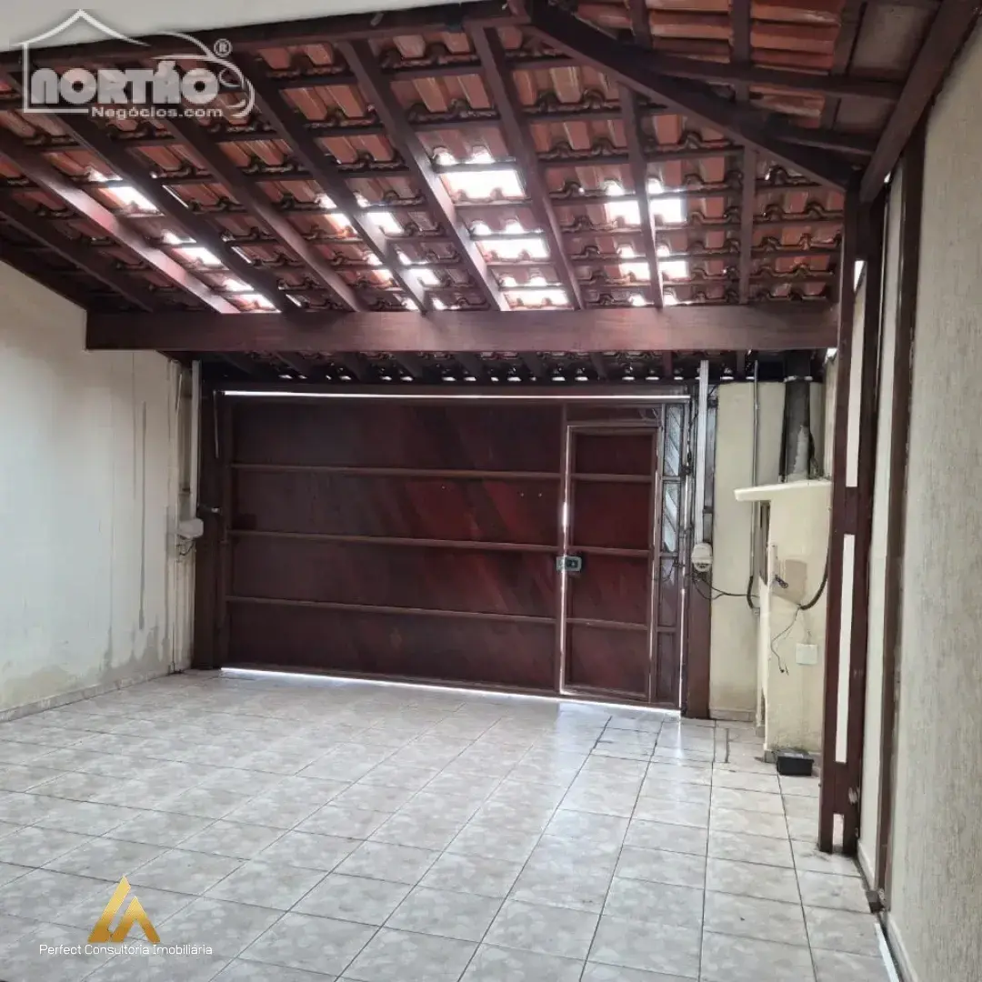 Casa, 4 quartos, 200 m² - Foto 2