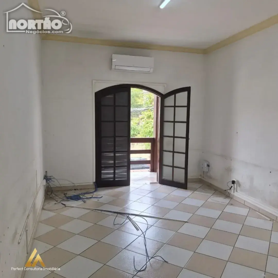 Casa, 4 quartos, 200 m² - Foto 6