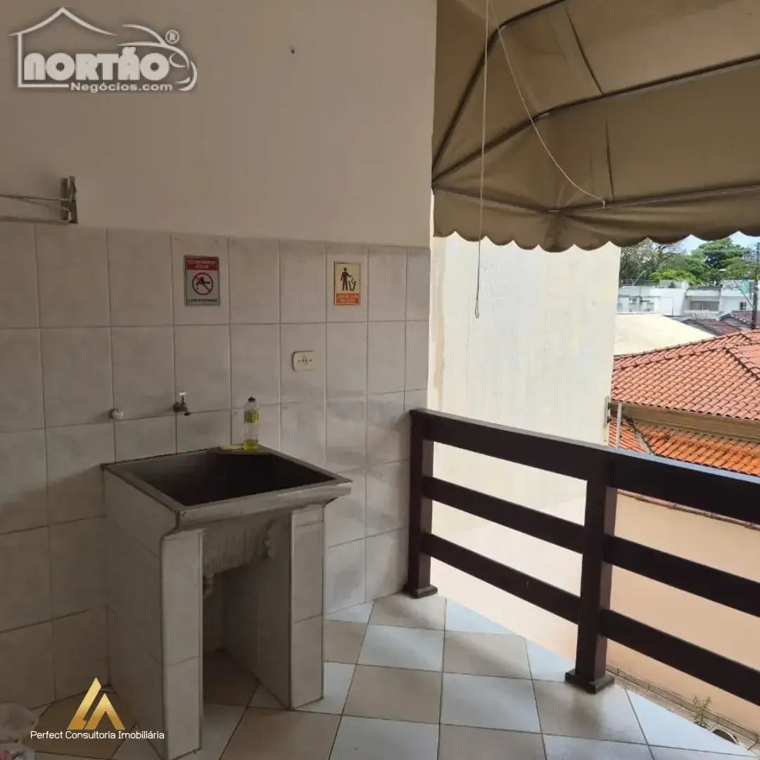 Casa, 4 quartos, 200 m² - Foto 10