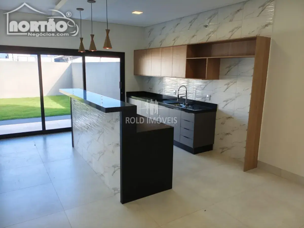 Casa, 4 quartos - Foto 1