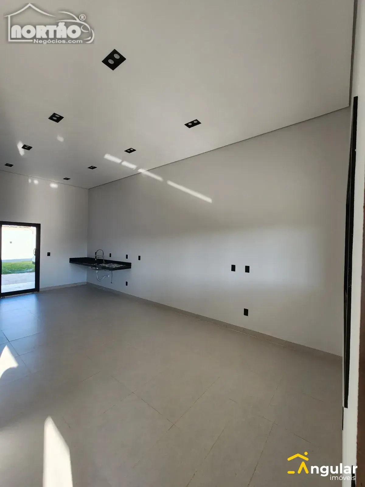 Casa, 3 quartos, 108 m² - Foto 3
