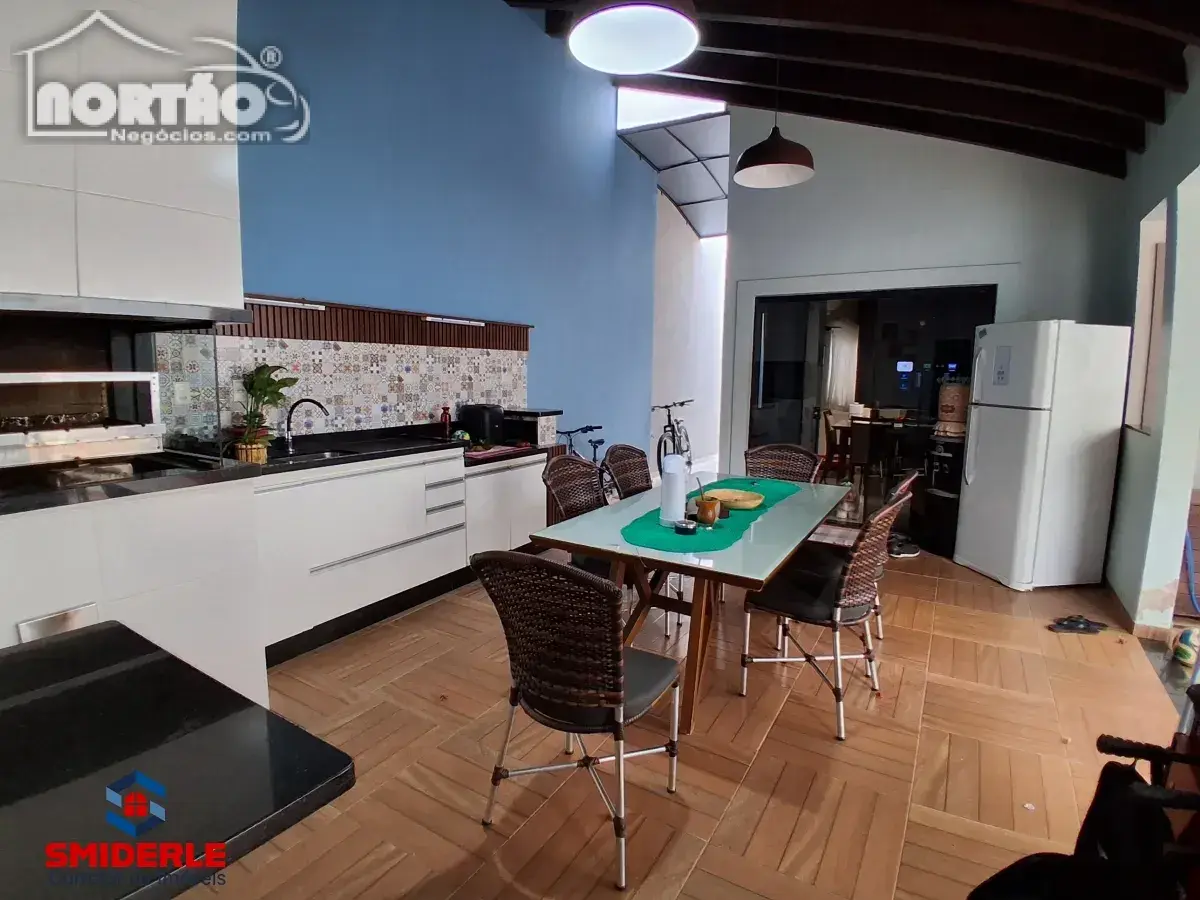 Casa, 5 quartos, 120 m² - Foto 9