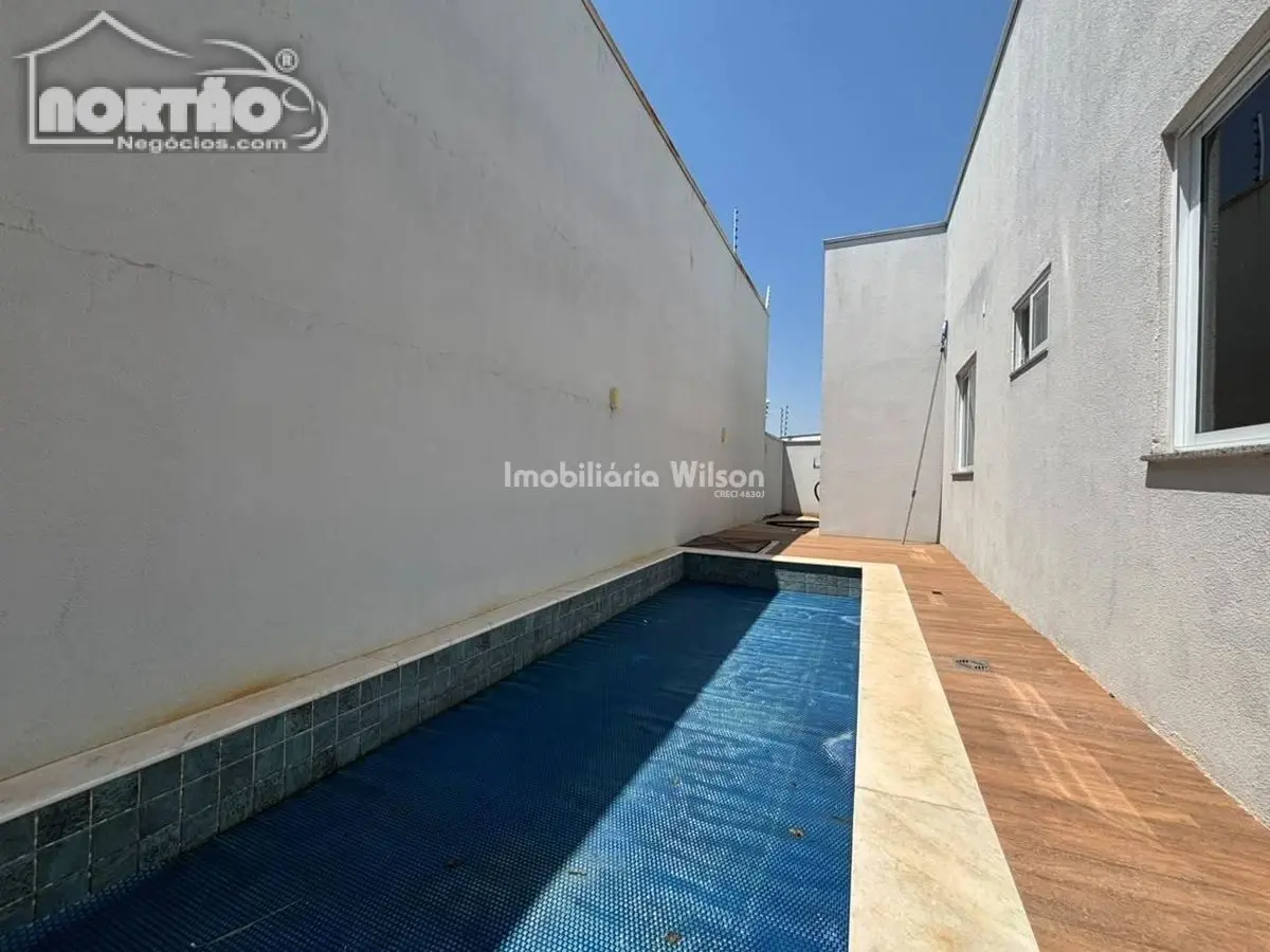 Casa, 3 quartos, 176 m² - Foto 2