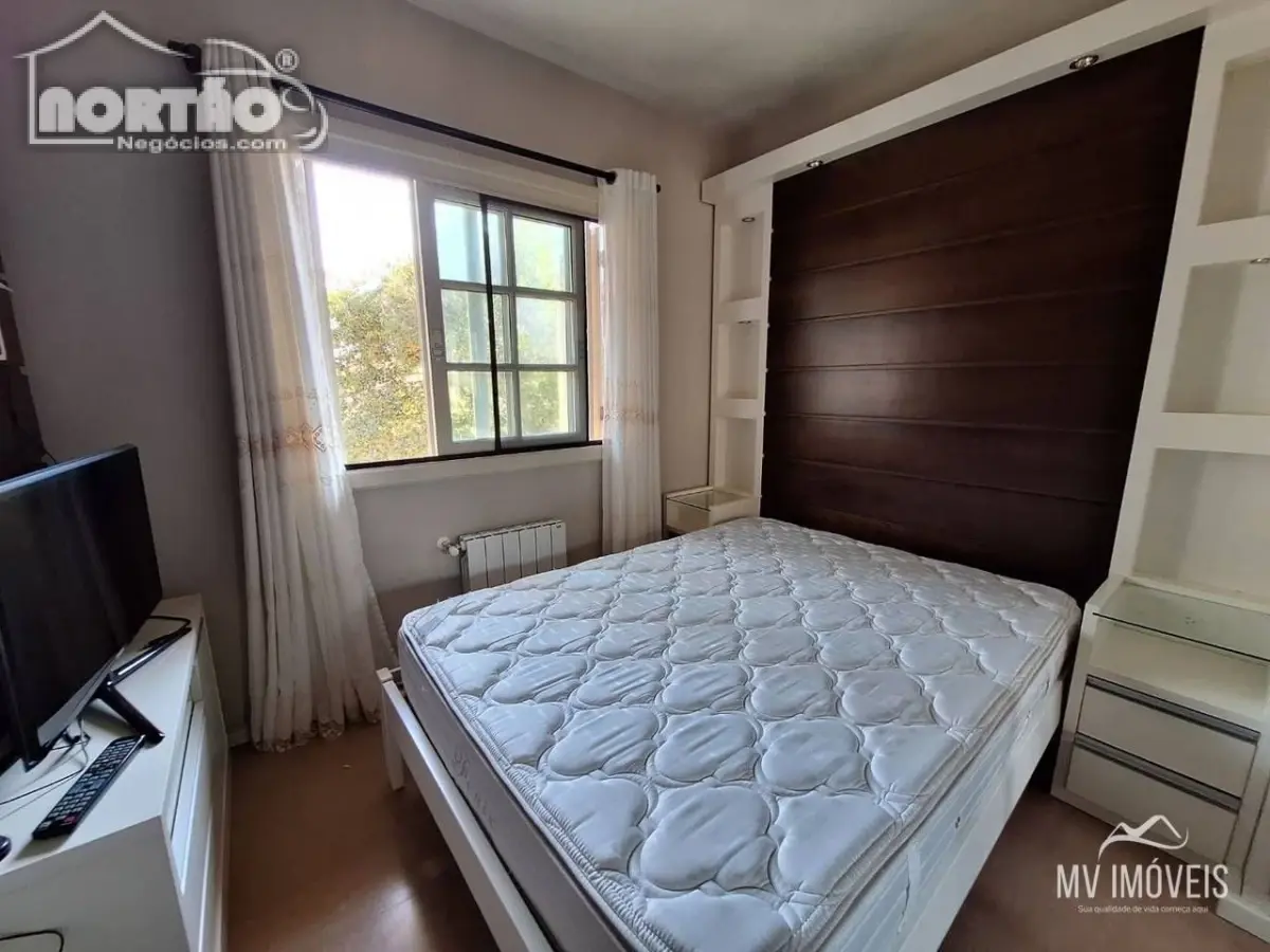 Casa, 1 quarto, 37 m² - Foto 1