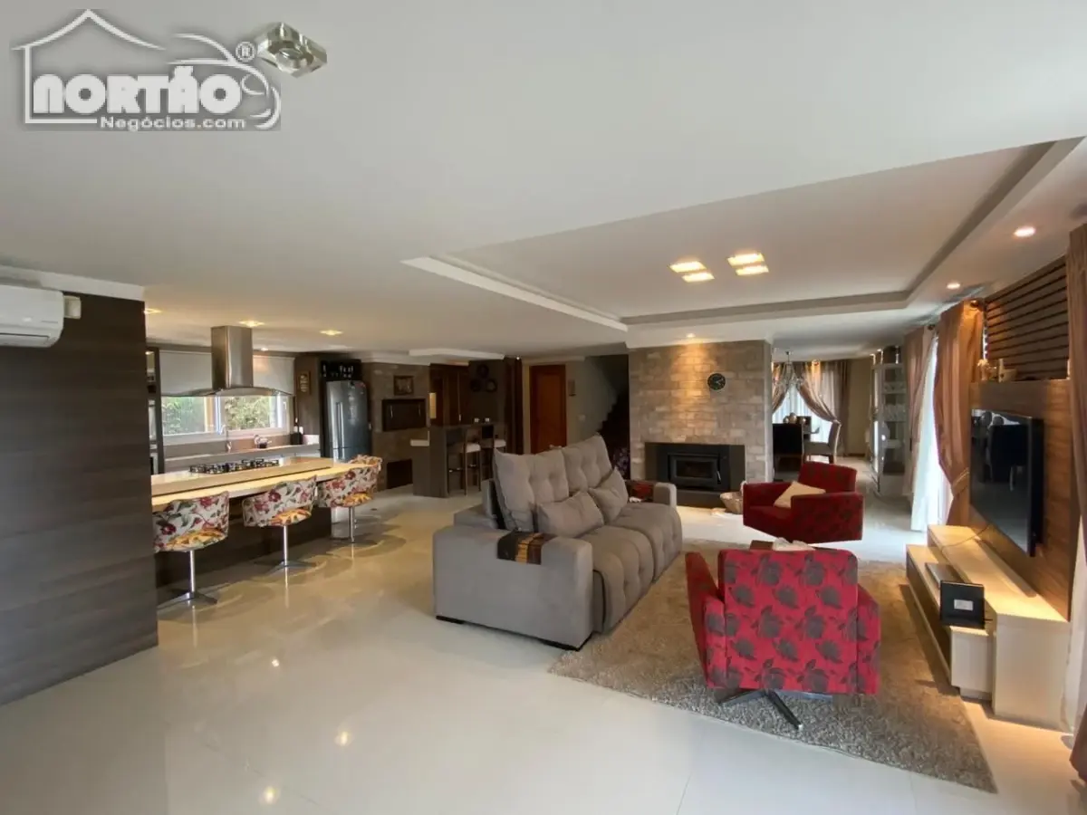 Casa, 3 quartos, 288 m² - Foto 6