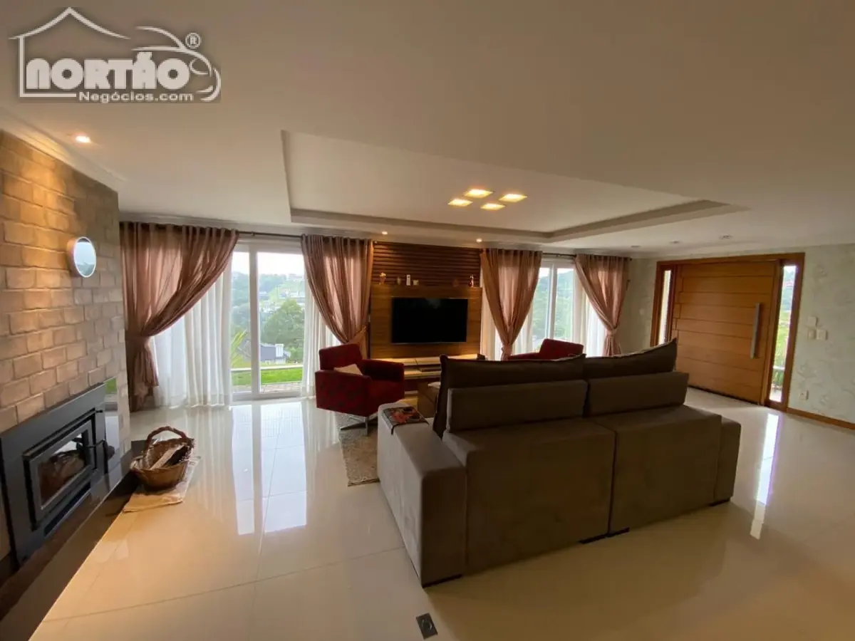 Casa, 3 quartos, 288 m² - Foto 7