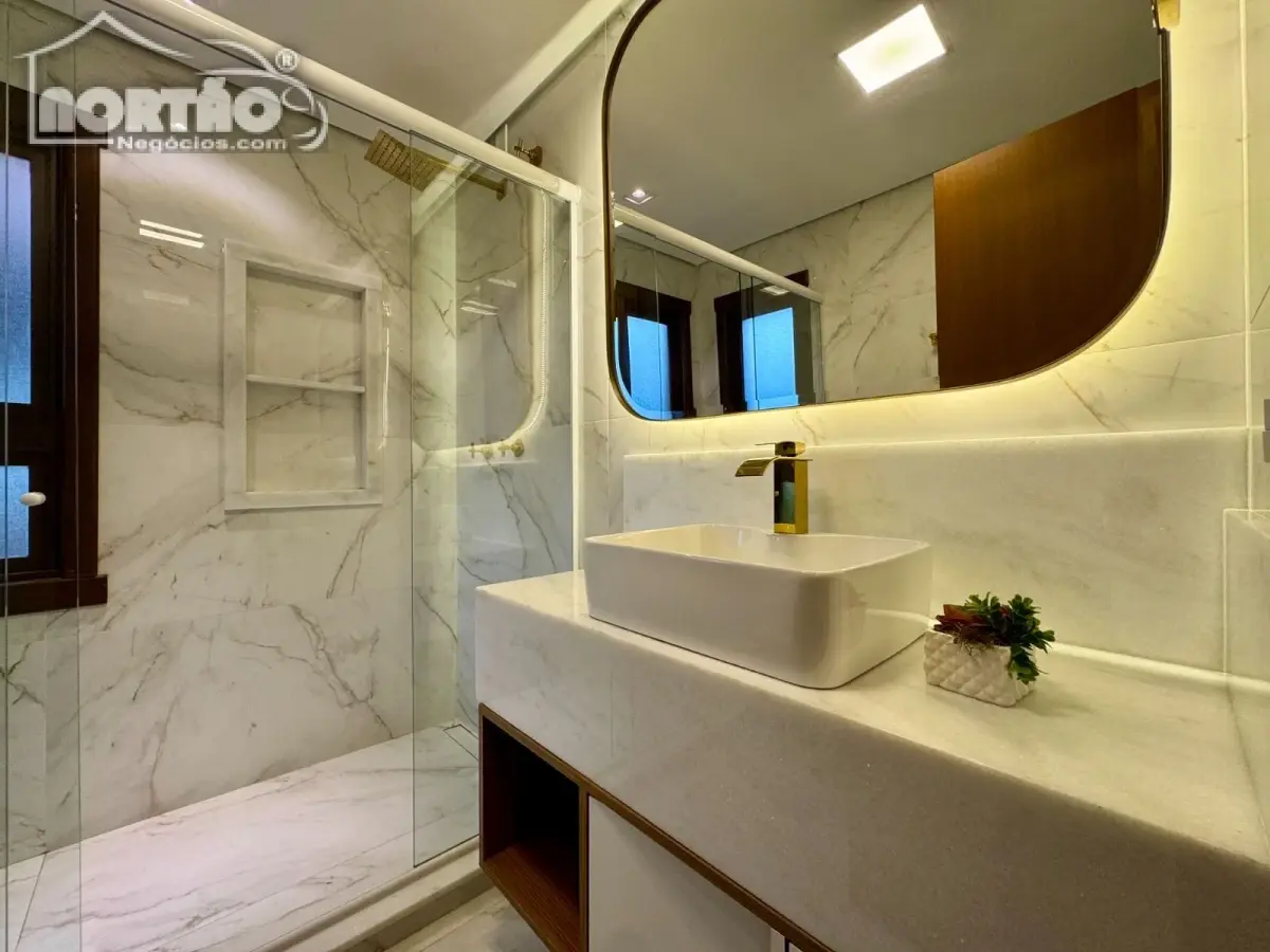 Casa, 3 quartos, 143 m² - Foto 2