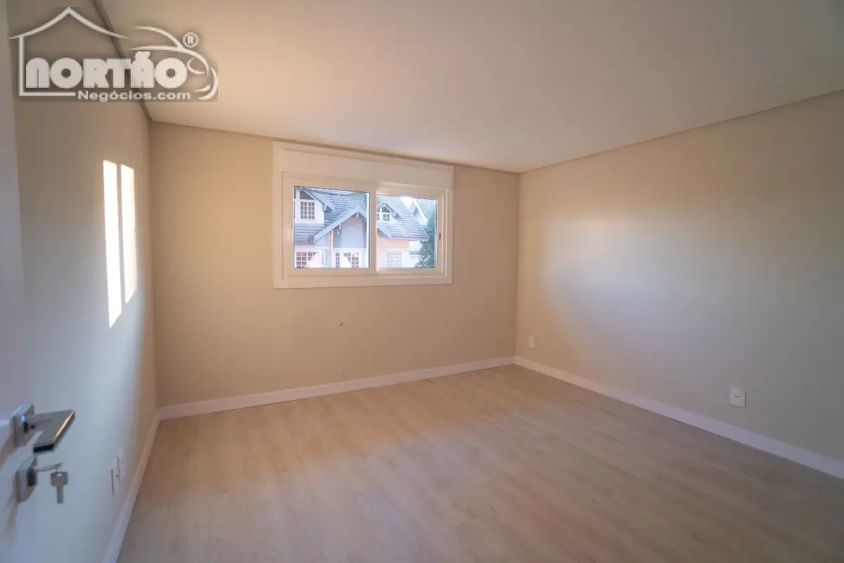 Casa, 2 quartos, 85 m² - Foto 1