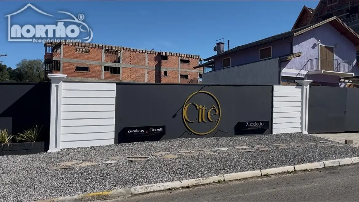 Casa, 2 quartos, 77 m² - Foto 1