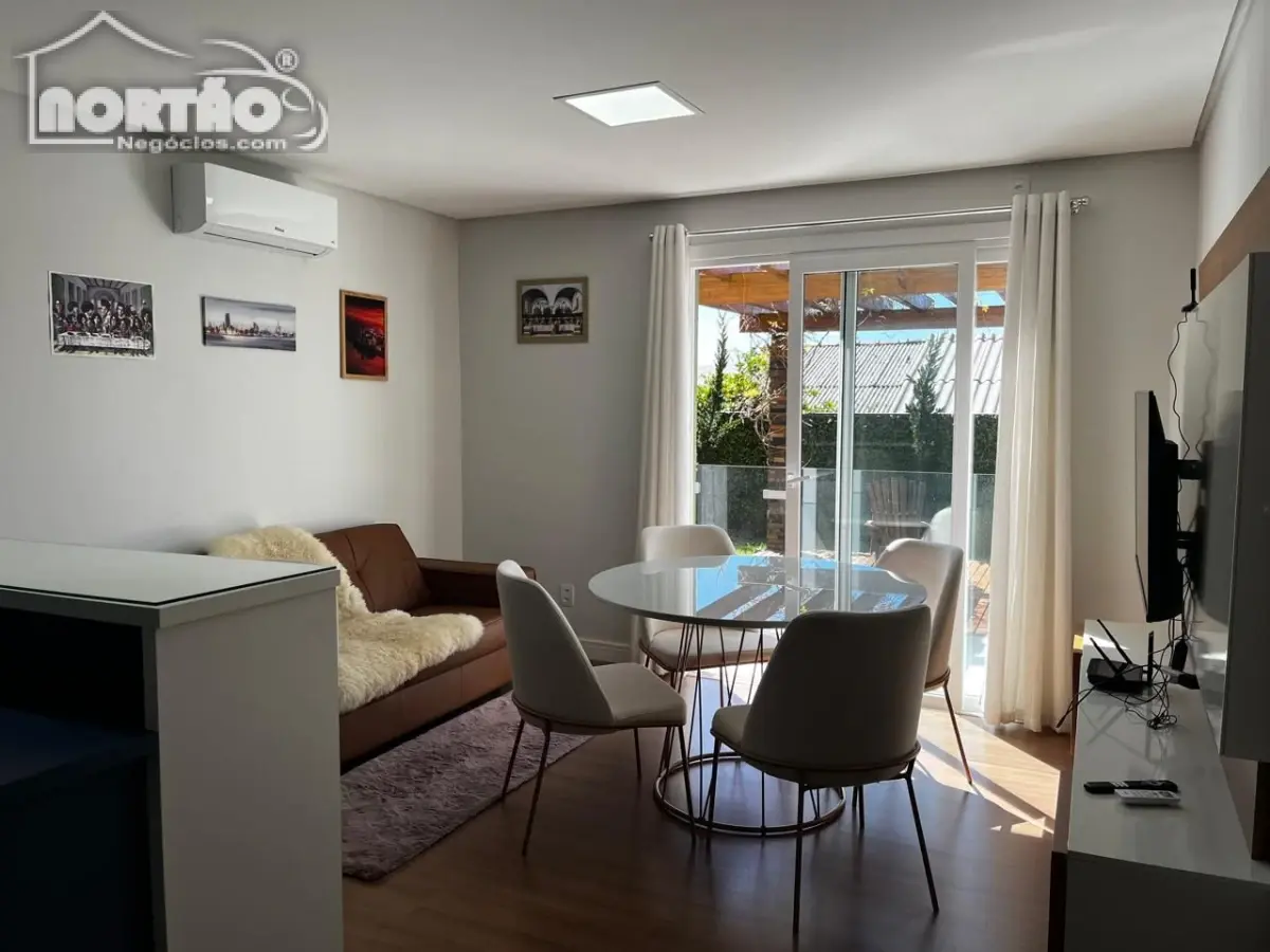 Casa, 1 quarto, 62 m² - Foto 1