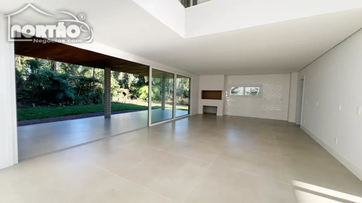 Casa, 3 quartos, 355 m² - Foto 8