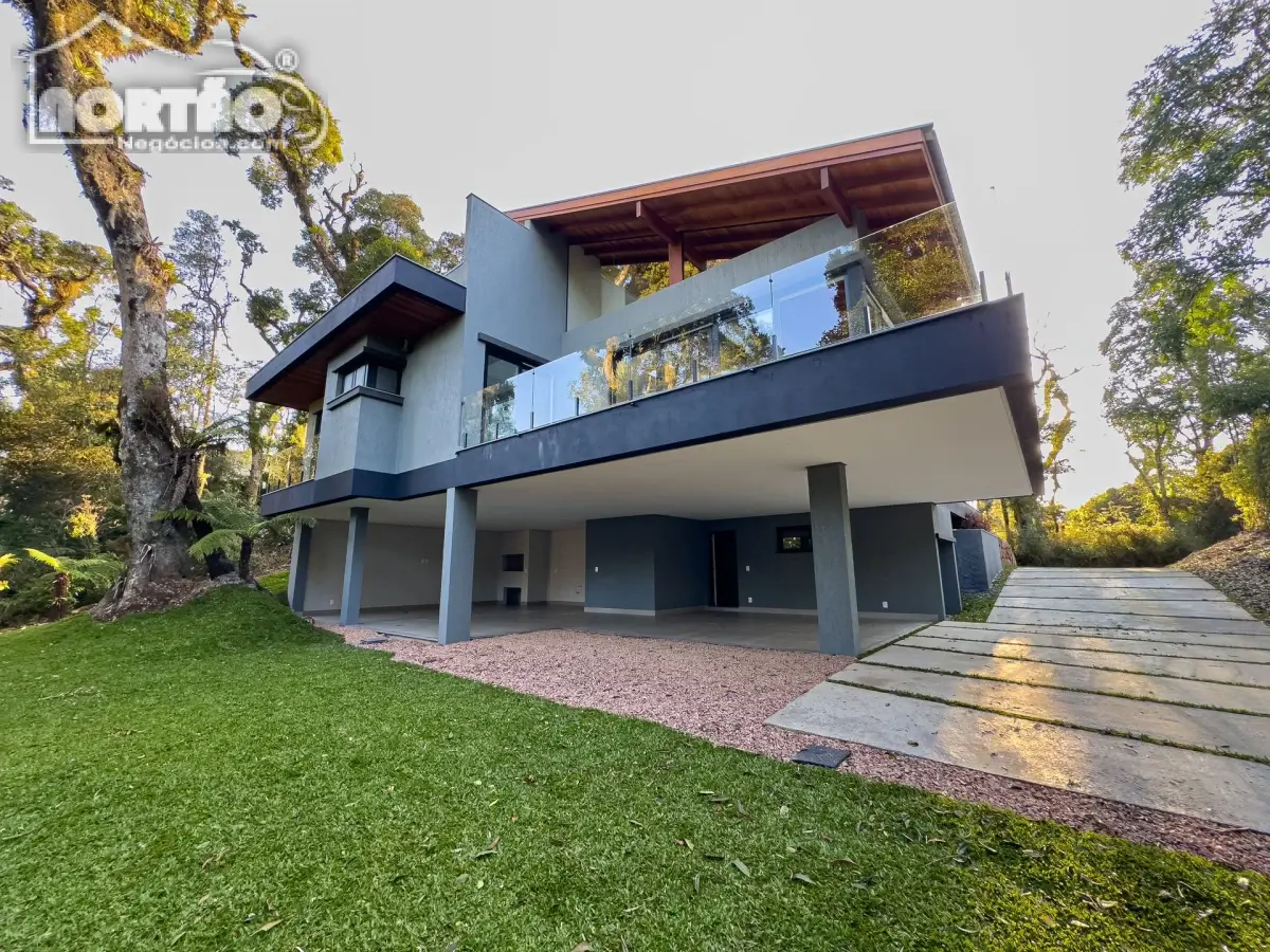 Casa, 3 quartos, 330 m² - Foto 2