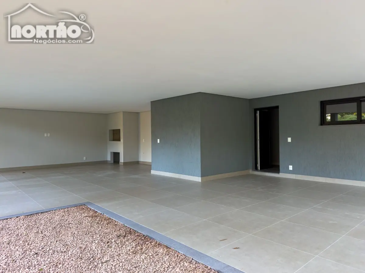 Casa, 3 quartos, 330 m² - Foto 8
