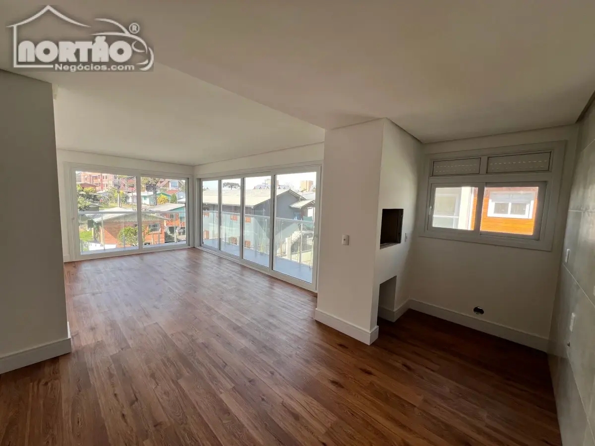 Casa, 2 quartos, 95 m² - Foto 1