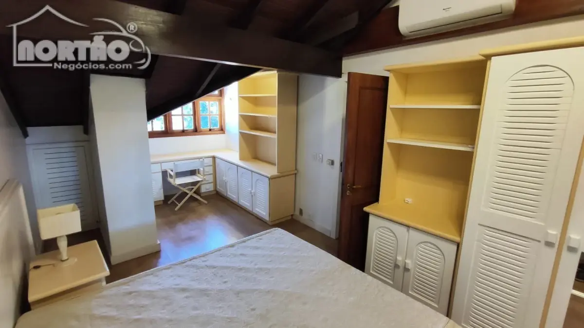 Casa, 3 quartos, 182 m² - Foto 9