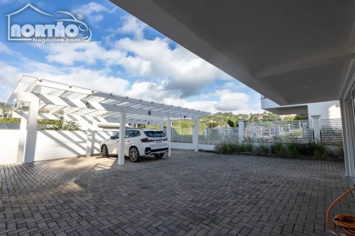 Casa, 4 quartos, 270 m² - Foto 8