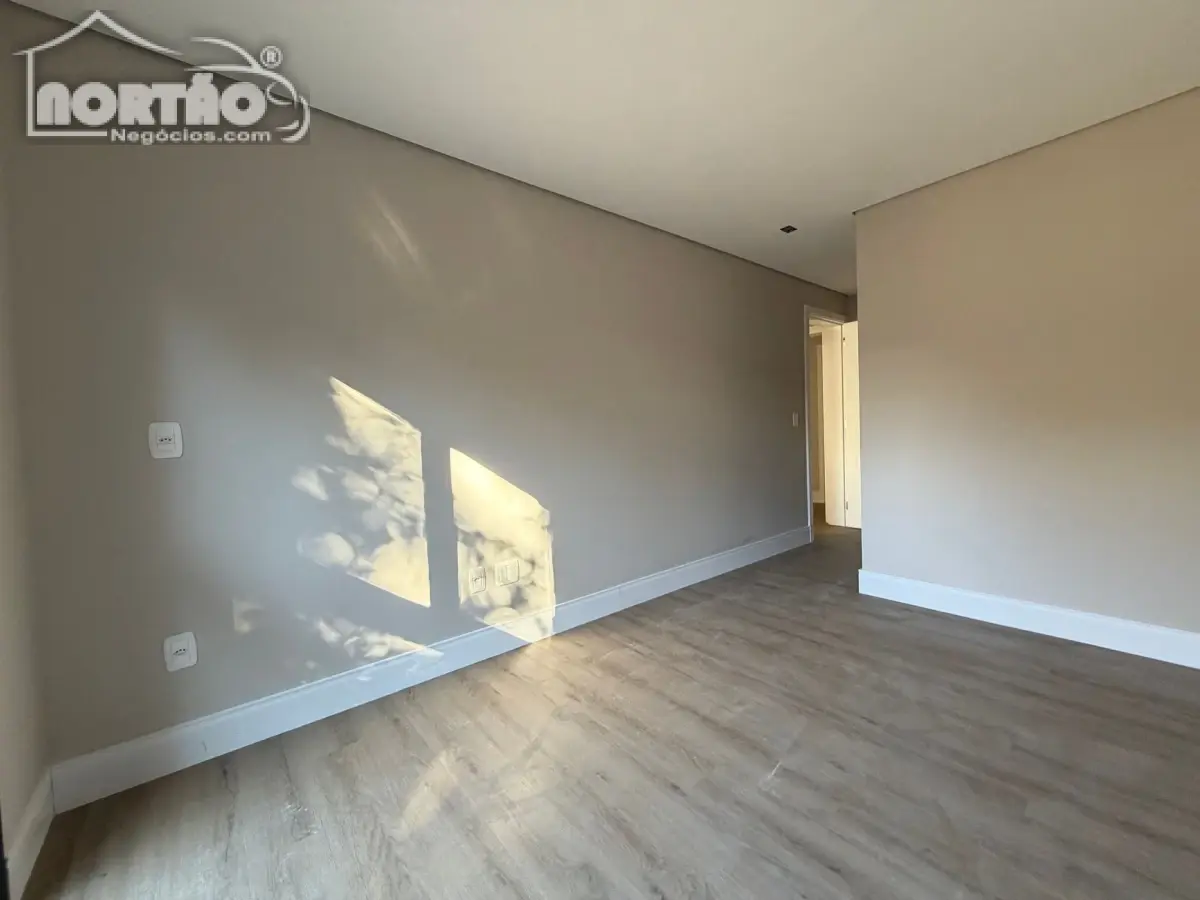 Casa, 2 quartos, 79 m² - Foto 4