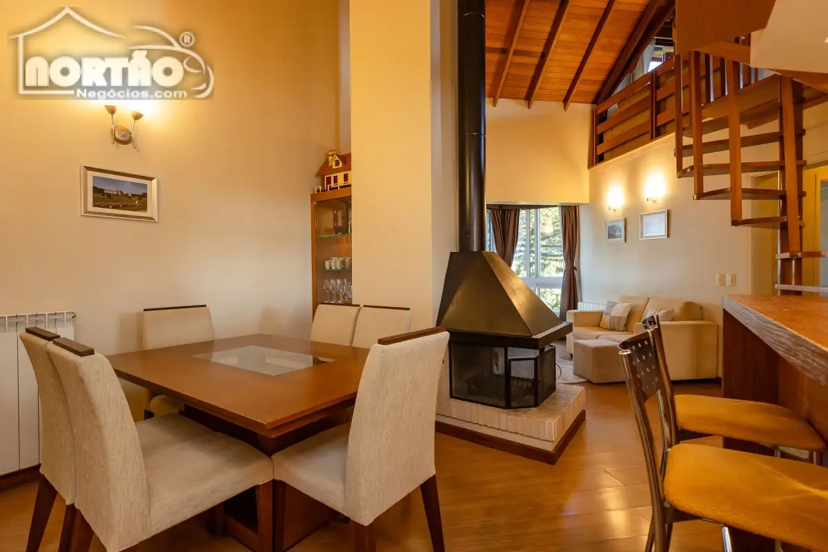 Casa, 3 quartos, 112 m² - Foto 2