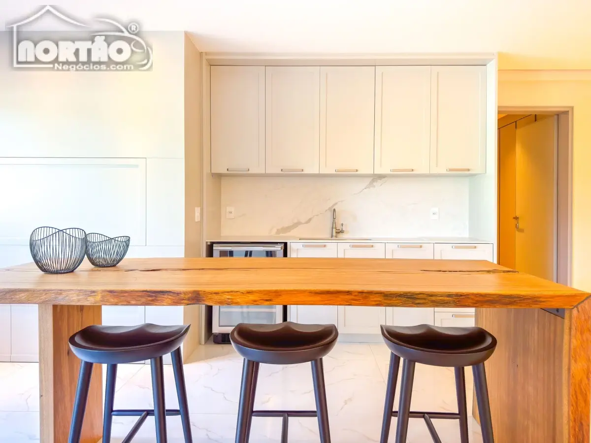 Casa, 4 quartos, 361 m² - Foto 8
