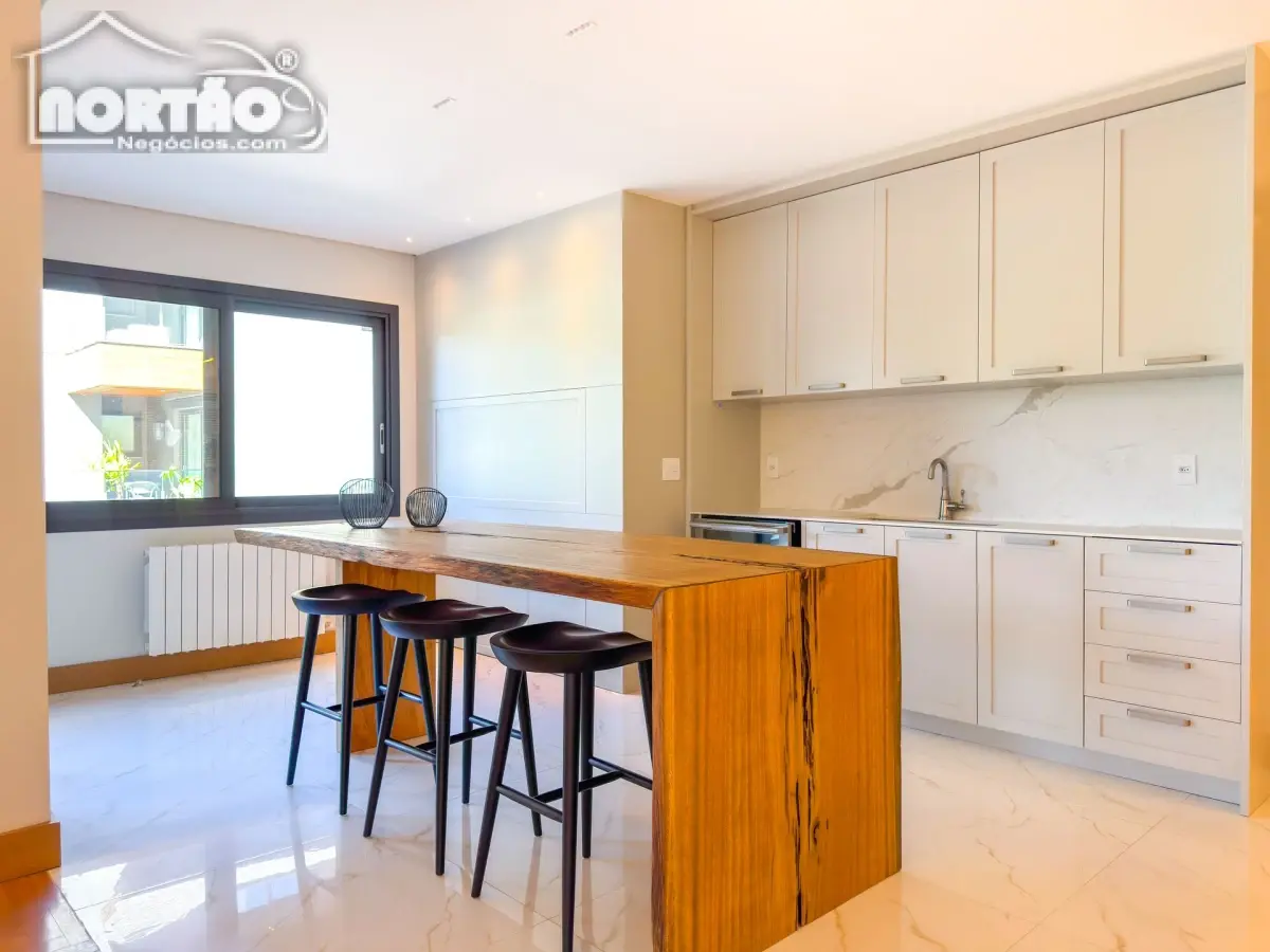 Casa, 4 quartos, 361 m² - Foto 10
