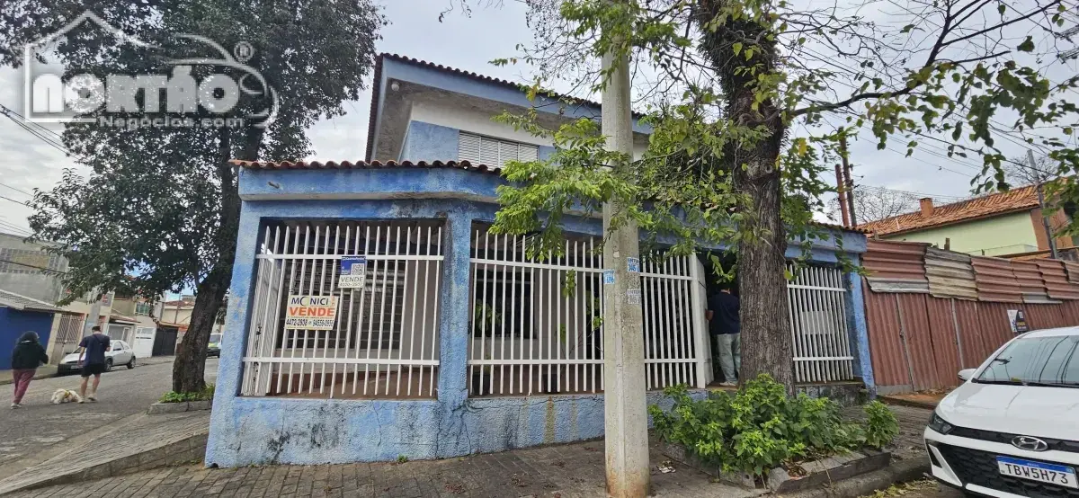 Casa, 4 quartos, 193 m² - Foto 2