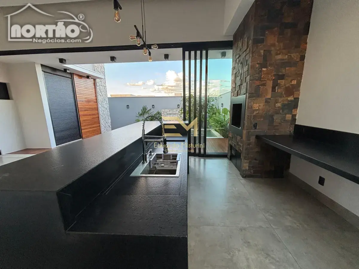 Casa, 1 quarto, 209 m² - Foto 10