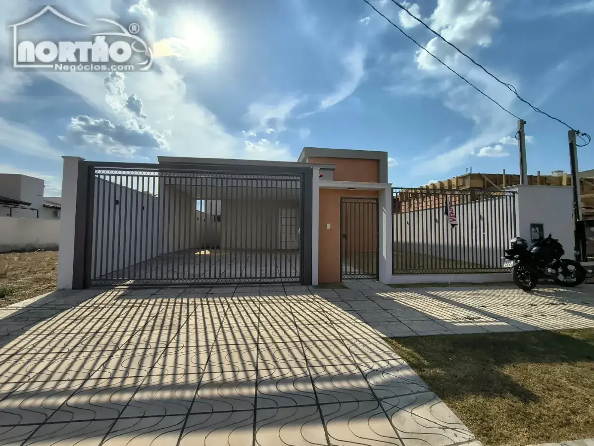 Casa, 2 quartos, 151 m² - Foto 1