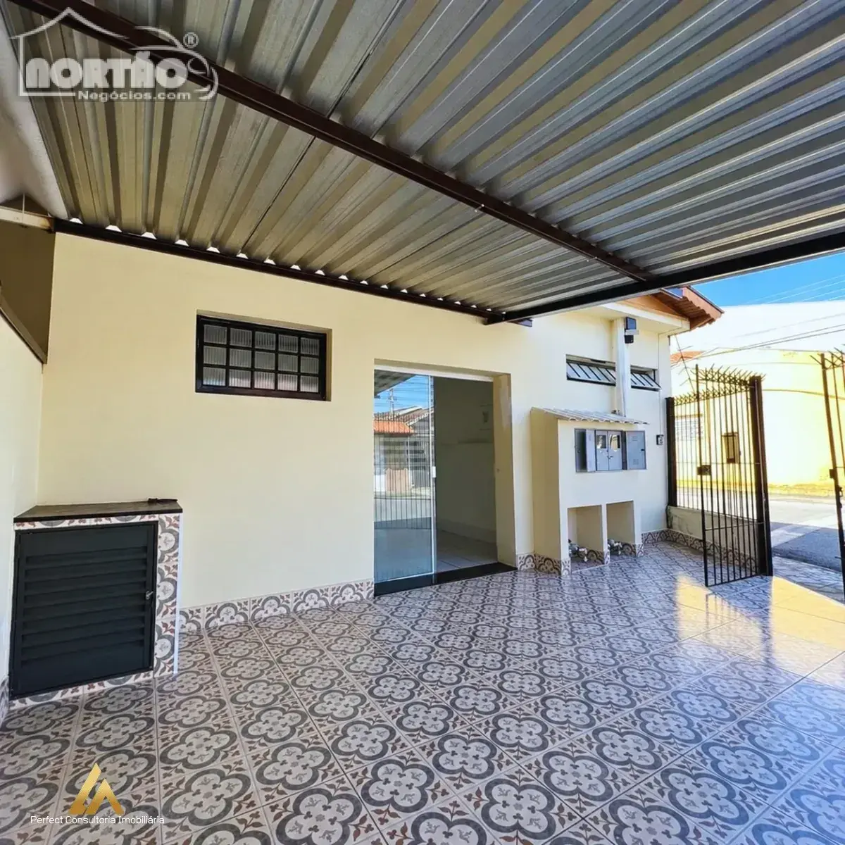 Casa, 3 quartos, 55 m² - Foto 2