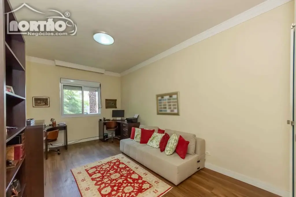 Casa, 2 quartos, 206 m² - Foto 4