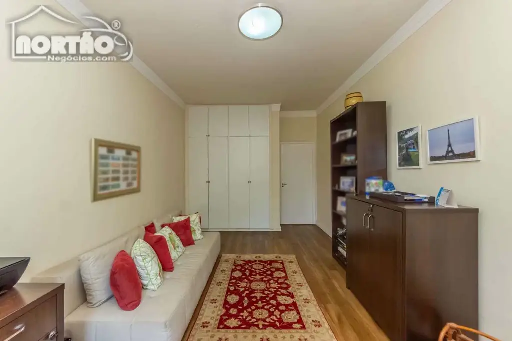 Casa, 2 quartos, 206 m² - Foto 6