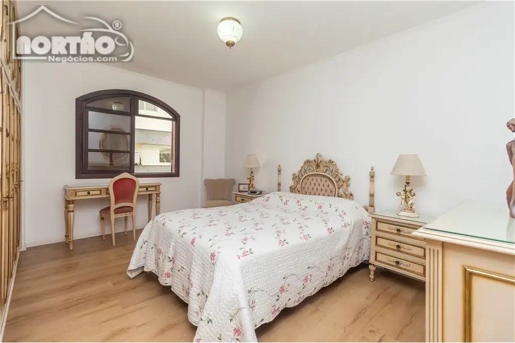 Casa, 4 quartos, 130 m² - Foto 8