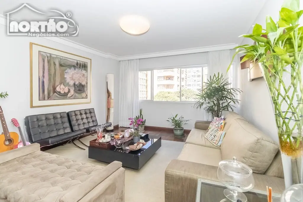 Casa, 4 quartos, 143 m² - Foto 1